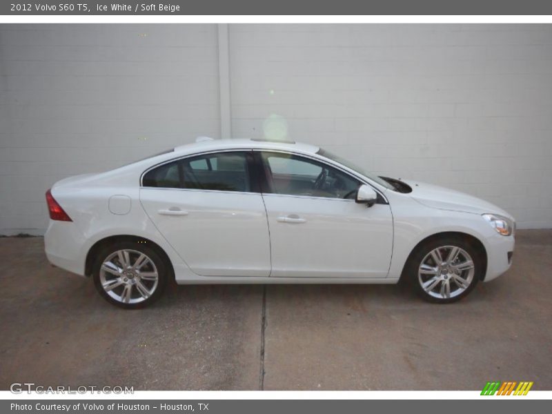 Ice White / Soft Beige 2012 Volvo S60 T5