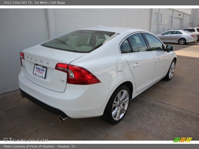Ice White / Soft Beige 2012 Volvo S60 T5