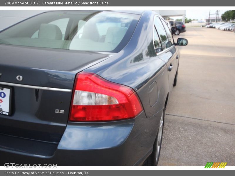 Barents Blue Metallic / Sandstone Beige 2009 Volvo S80 3.2