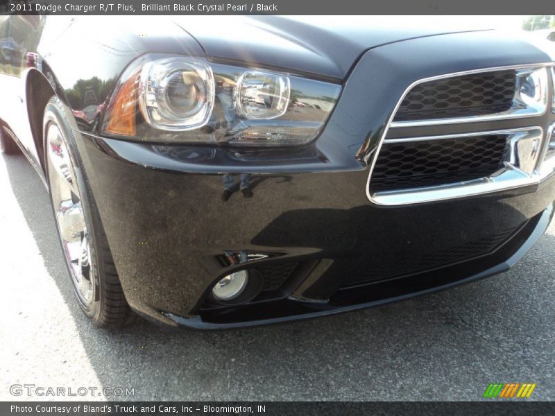 Brilliant Black Crystal Pearl / Black 2011 Dodge Charger R/T Plus