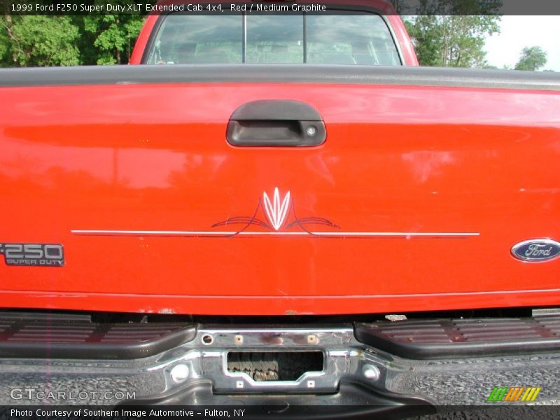Red / Medium Graphite 1999 Ford F250 Super Duty XLT Extended Cab 4x4