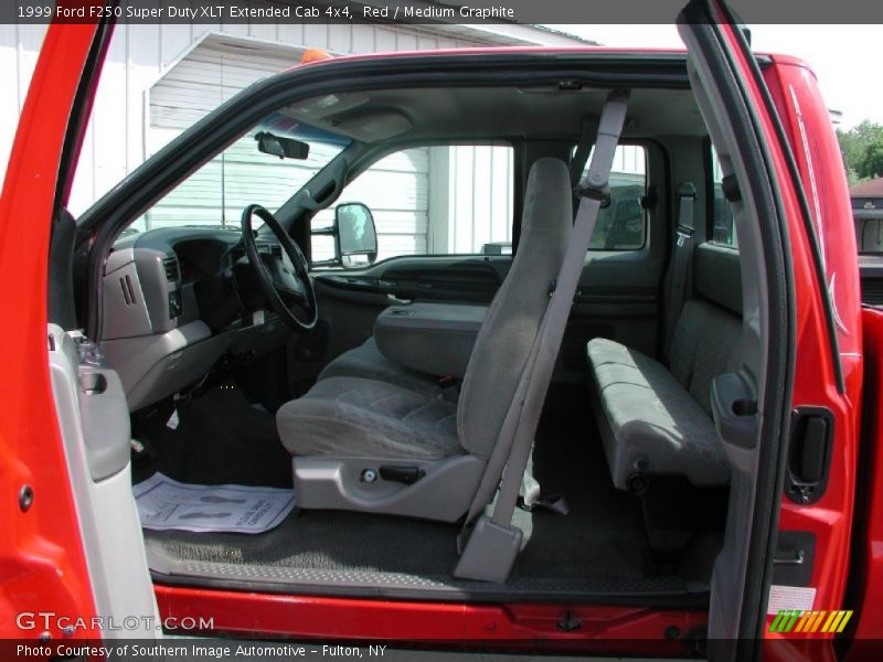 Red / Medium Graphite 1999 Ford F250 Super Duty XLT Extended Cab 4x4