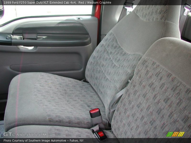 Red / Medium Graphite 1999 Ford F250 Super Duty XLT Extended Cab 4x4