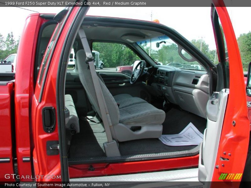 Red / Medium Graphite 1999 Ford F250 Super Duty XLT Extended Cab 4x4