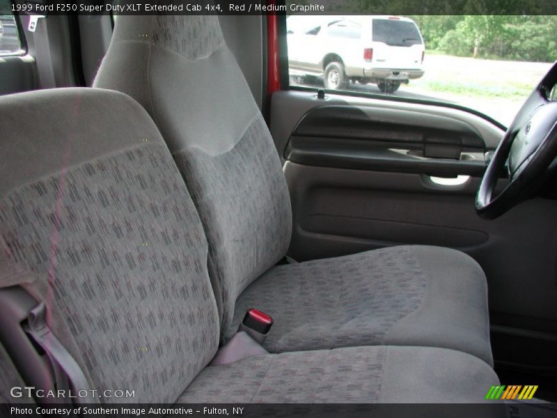 Red / Medium Graphite 1999 Ford F250 Super Duty XLT Extended Cab 4x4