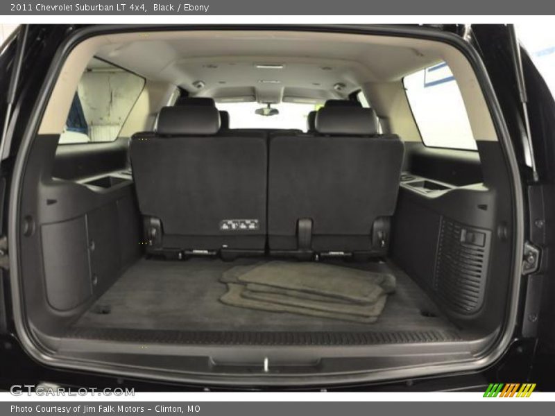 Black / Ebony 2011 Chevrolet Suburban LT 4x4