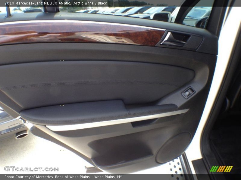 Arctic White / Black 2010 Mercedes-Benz ML 350 4Matic
