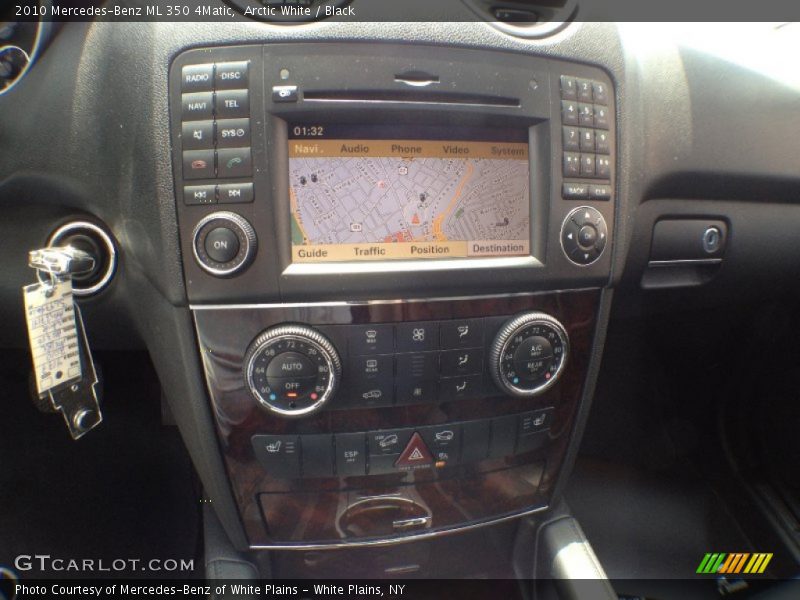 Arctic White / Black 2010 Mercedes-Benz ML 350 4Matic