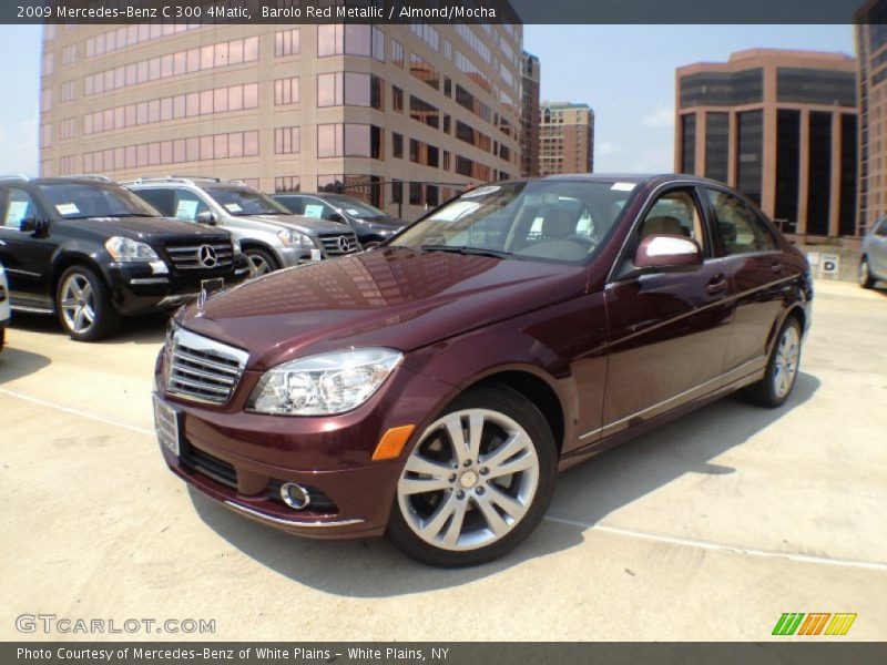 Front 3/4 View of 2009 C 300 4Matic