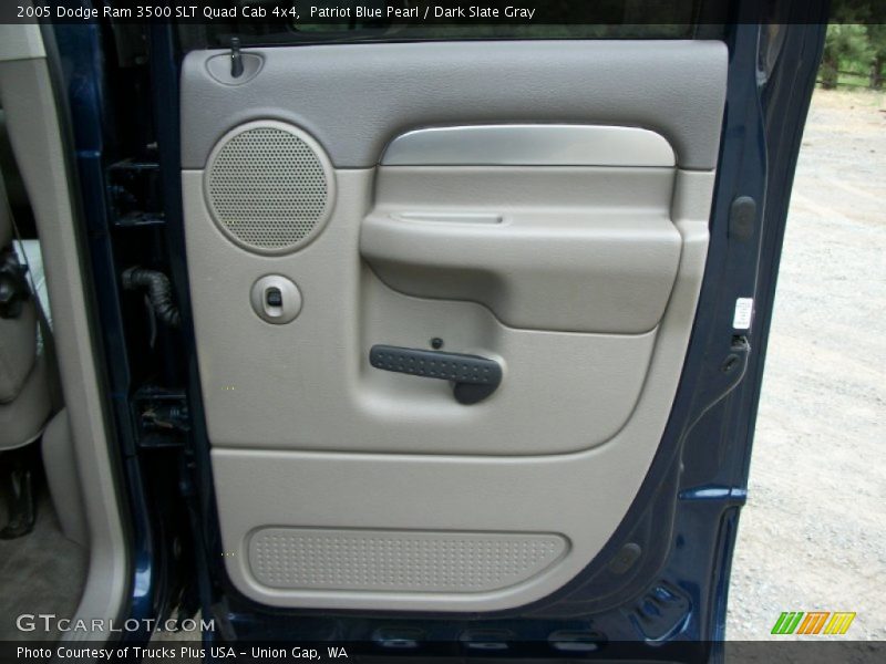 Patriot Blue Pearl / Dark Slate Gray 2005 Dodge Ram 3500 SLT Quad Cab 4x4