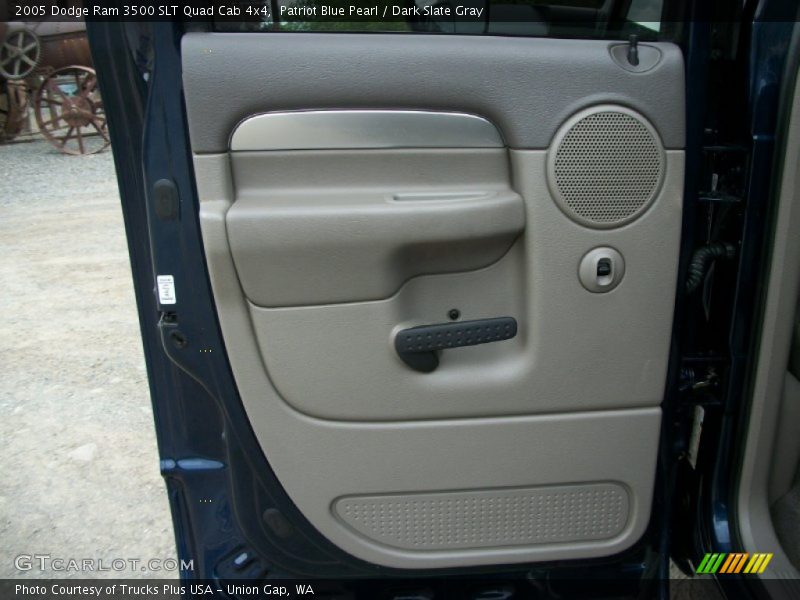 Patriot Blue Pearl / Dark Slate Gray 2005 Dodge Ram 3500 SLT Quad Cab 4x4