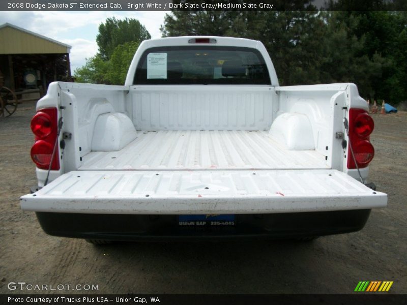  2008 Dakota ST Extended Cab Trunk