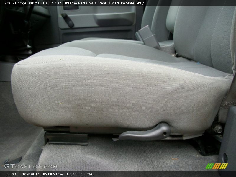 Inferno Red Crystal Pearl / Medium Slate Gray 2006 Dodge Dakota ST Club Cab