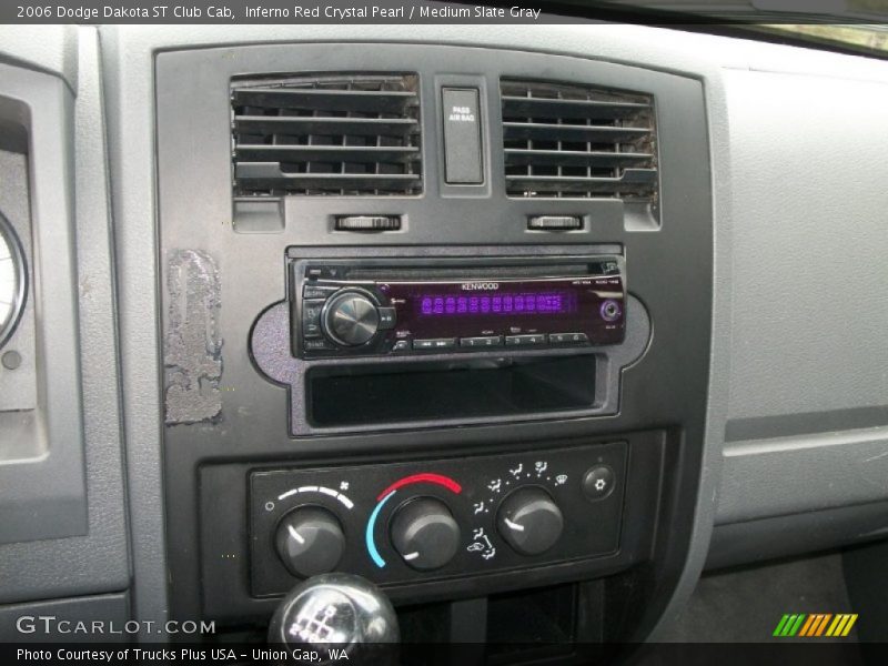 Inferno Red Crystal Pearl / Medium Slate Gray 2006 Dodge Dakota ST Club Cab
