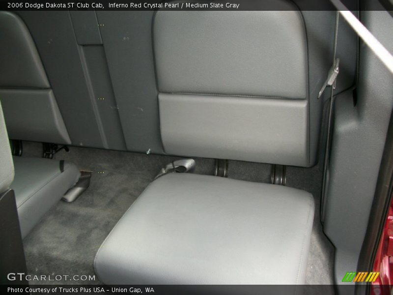 Inferno Red Crystal Pearl / Medium Slate Gray 2006 Dodge Dakota ST Club Cab