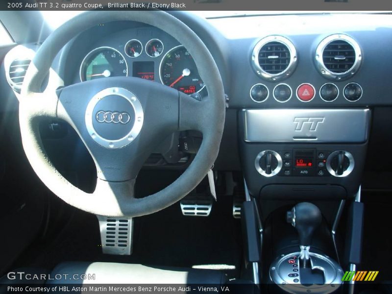 Brilliant Black / Ebony Black 2005 Audi TT 3.2 quattro Coupe
