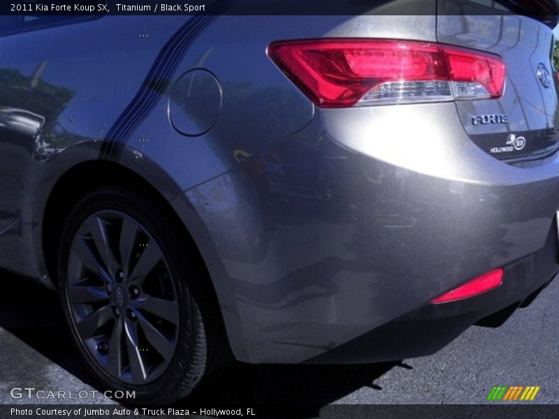 Titanium / Black Sport 2011 Kia Forte Koup SX
