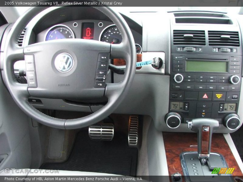 Reflex Silver Metallic / Kristal Grey 2005 Volkswagen Touareg V8