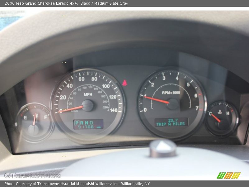 Black / Medium Slate Gray 2006 Jeep Grand Cherokee Laredo 4x4