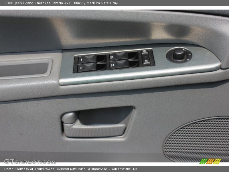 Black / Medium Slate Gray 2006 Jeep Grand Cherokee Laredo 4x4