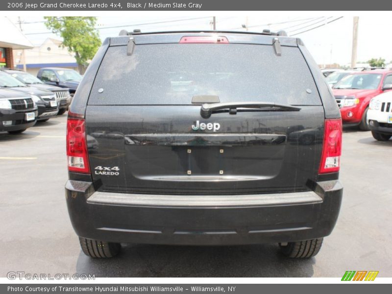 Black / Medium Slate Gray 2006 Jeep Grand Cherokee Laredo 4x4
