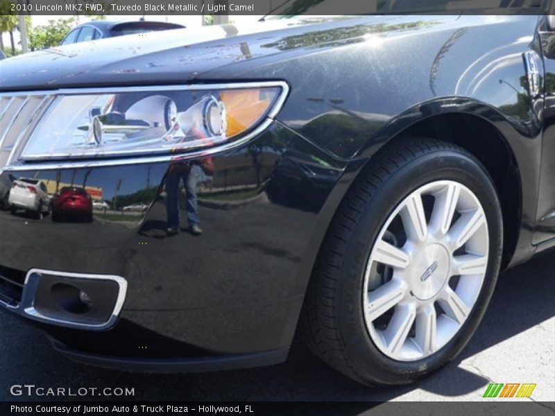 Tuxedo Black Metallic / Light Camel 2010 Lincoln MKZ FWD