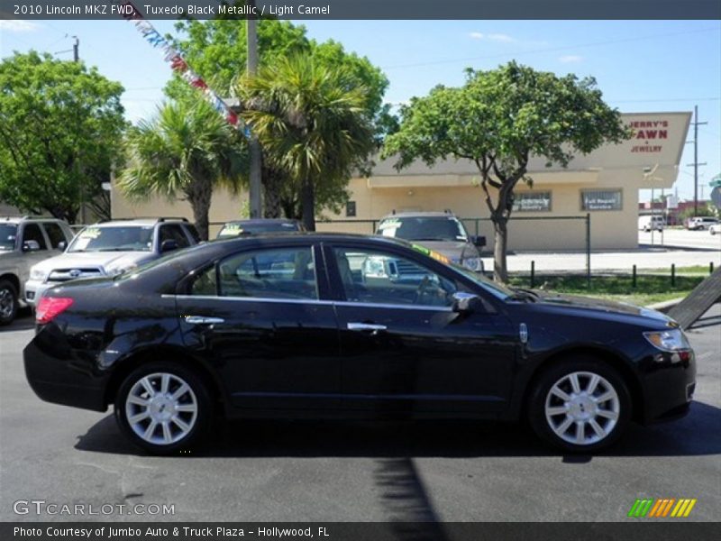 Tuxedo Black Metallic / Light Camel 2010 Lincoln MKZ FWD