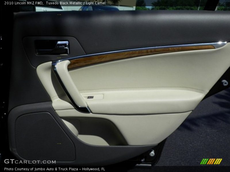 Tuxedo Black Metallic / Light Camel 2010 Lincoln MKZ FWD
