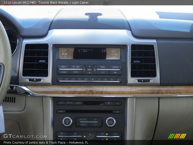 Tuxedo Black Metallic / Light Camel 2010 Lincoln MKZ FWD