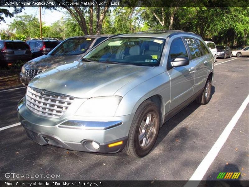 Bright Silver Metallic / Light Taupe 2004 Chrysler Pacifica AWD