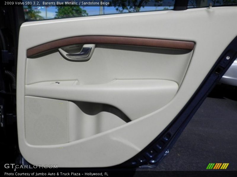 Barents Blue Metallic / Sandstone Beige 2009 Volvo S80 3.2