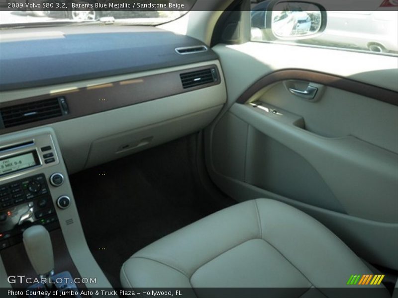 Barents Blue Metallic / Sandstone Beige 2009 Volvo S80 3.2