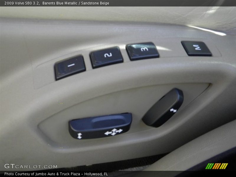 Barents Blue Metallic / Sandstone Beige 2009 Volvo S80 3.2