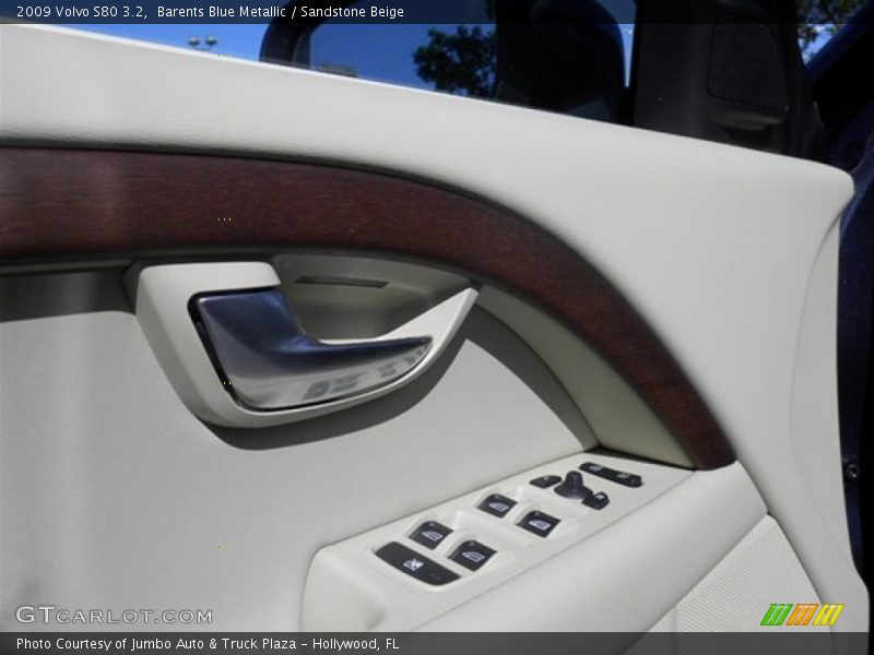 Barents Blue Metallic / Sandstone Beige 2009 Volvo S80 3.2