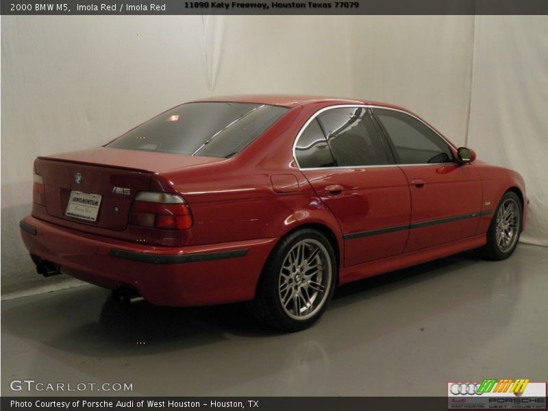 Imola Red / Imola Red 2000 BMW M5