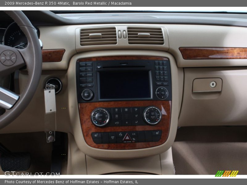 Barolo Red Metallic / Macadamia 2009 Mercedes-Benz R 350 4Matic