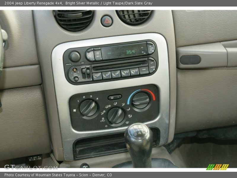 Bright Silver Metallic / Light Taupe/Dark Slate Gray 2004 Jeep Liberty Renegade 4x4