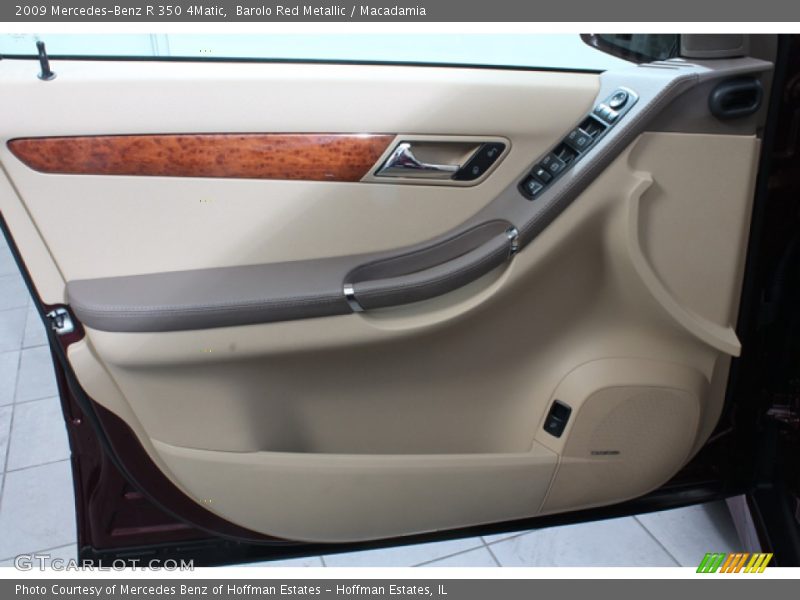 Barolo Red Metallic / Macadamia 2009 Mercedes-Benz R 350 4Matic