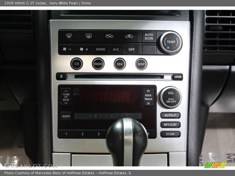 Controls of 2006 G 35 Sedan