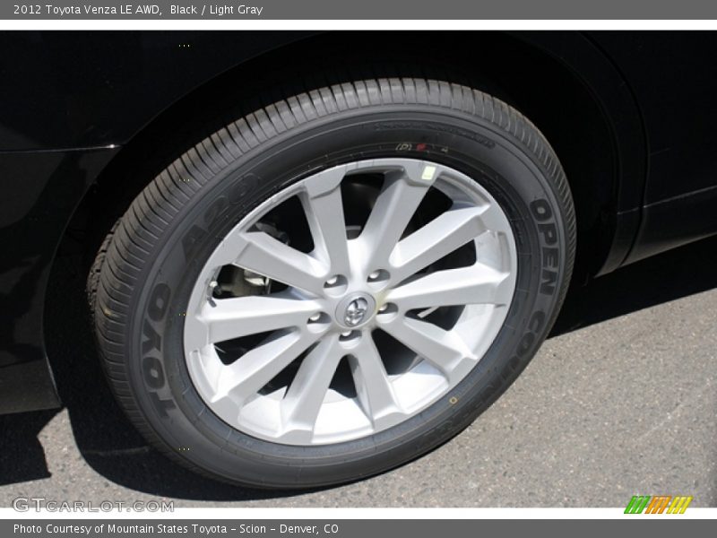Black / Light Gray 2012 Toyota Venza LE AWD