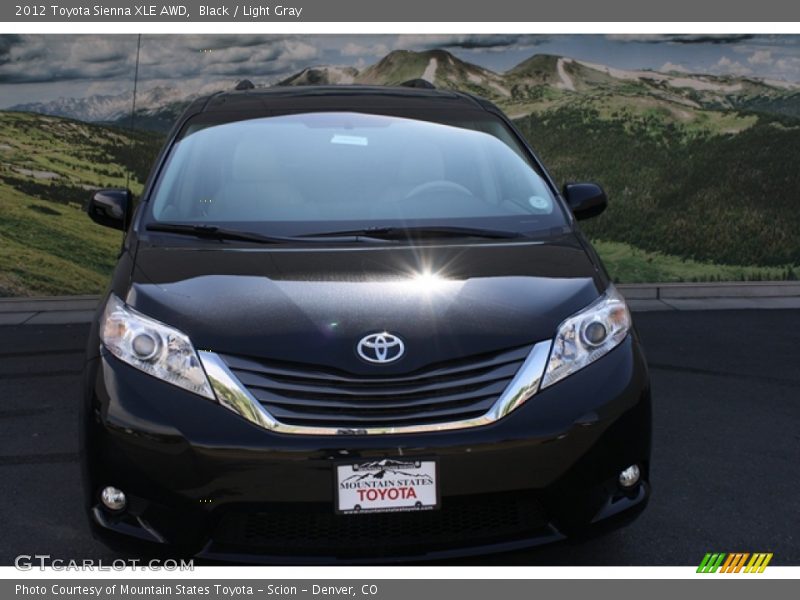 Black / Light Gray 2012 Toyota Sienna XLE AWD