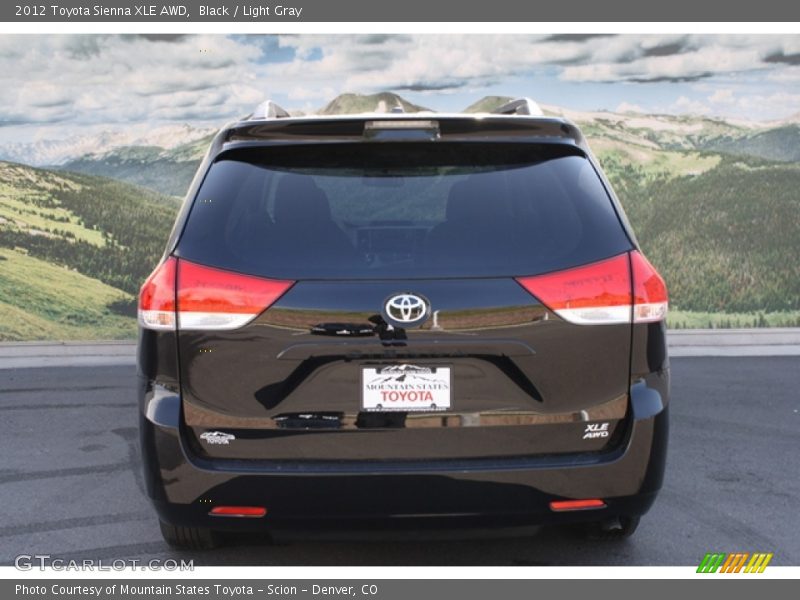 Black / Light Gray 2012 Toyota Sienna XLE AWD