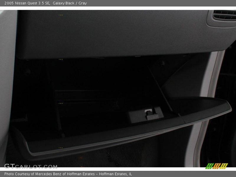 Galaxy Black / Gray 2005 Nissan Quest 3.5 SE