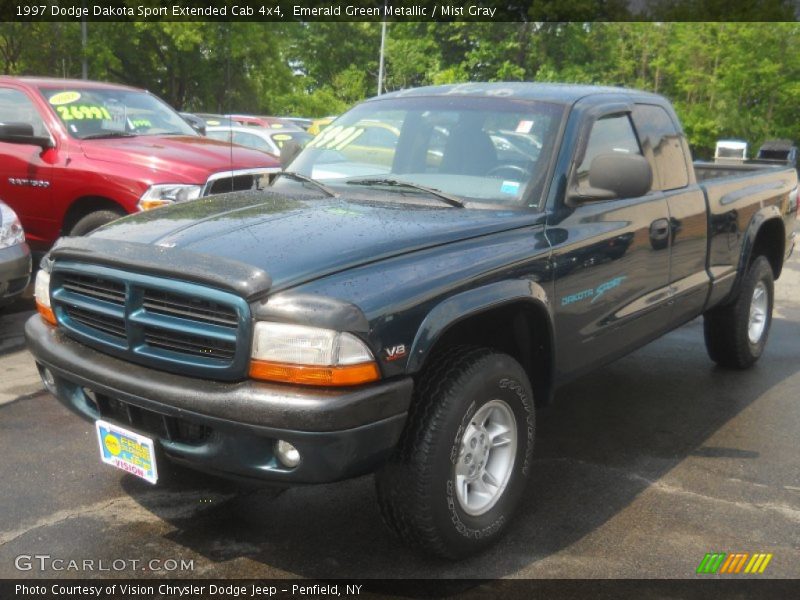 Emerald Green Metallic / Mist Gray 1997 Dodge Dakota Sport Extended Cab 4x4