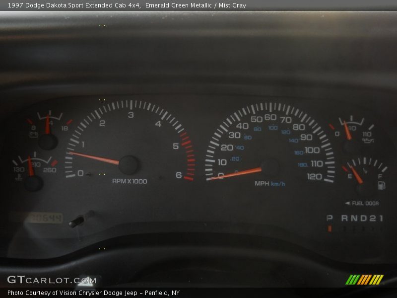 Emerald Green Metallic / Mist Gray 1997 Dodge Dakota Sport Extended Cab 4x4