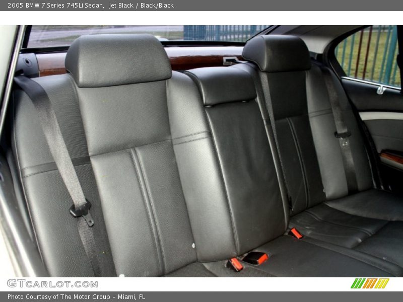 Jet Black / Black/Black 2005 BMW 7 Series 745Li Sedan