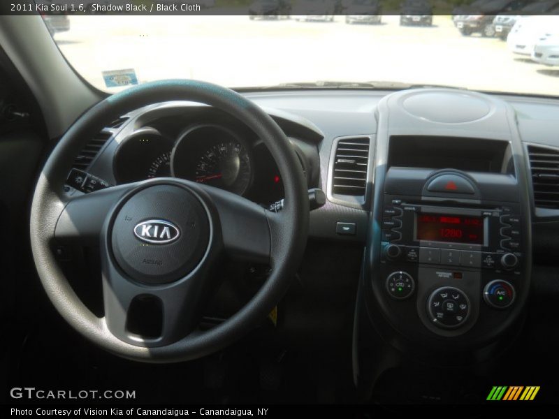 Shadow Black / Black Cloth 2011 Kia Soul 1.6