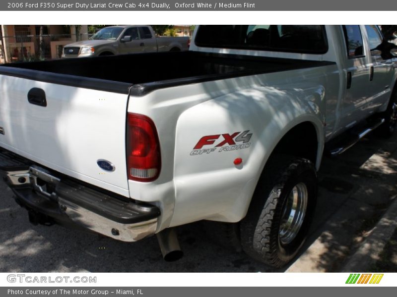 Oxford White / Medium Flint 2006 Ford F350 Super Duty Lariat Crew Cab 4x4 Dually