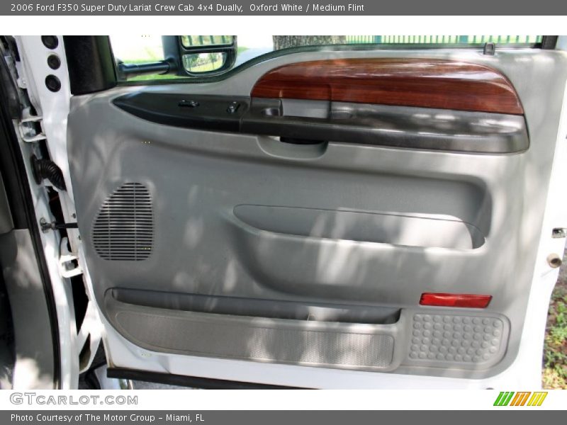 Oxford White / Medium Flint 2006 Ford F350 Super Duty Lariat Crew Cab 4x4 Dually