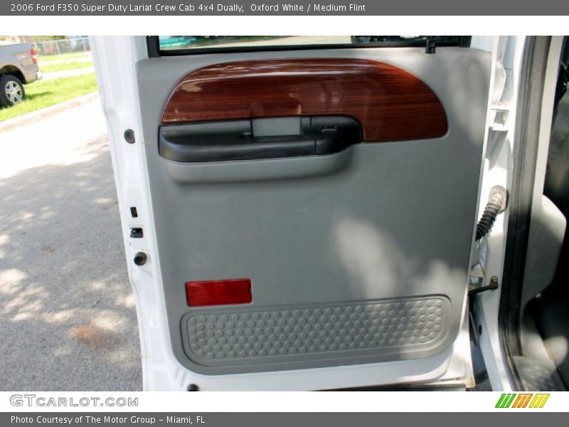 Oxford White / Medium Flint 2006 Ford F350 Super Duty Lariat Crew Cab 4x4 Dually